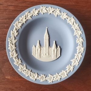 Wedgewood Blue Jasper Dish Parliament Buildings Ottawa Exclusive